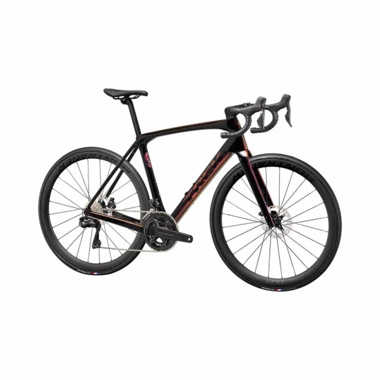 2025 Trek Domane SLR 7 Gen 4 Road Bike 2025 Trek Domane SLR 7 Gen 4 Road Bike